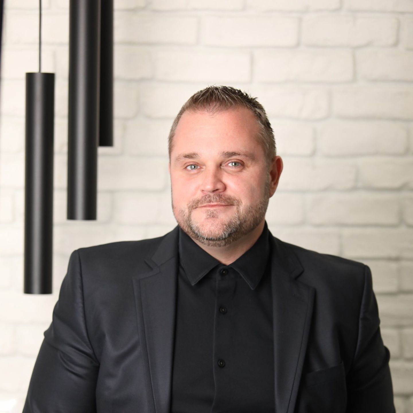 Slika prikazuje Emil Krastev, Deputy Managing Director u EOS-u u Bugarskoj